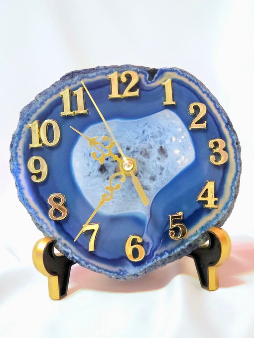 The clock is a time loop
