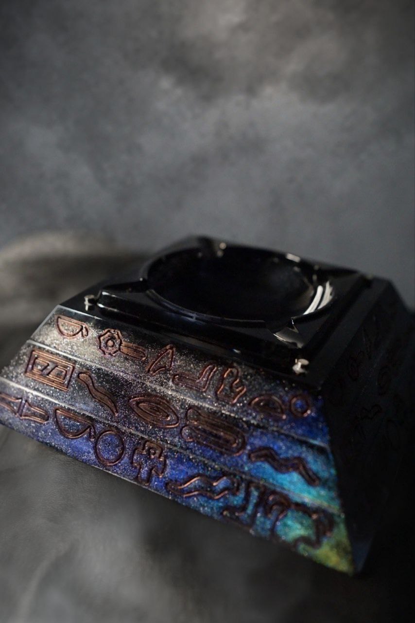 The Ra Ashtray - Image 3