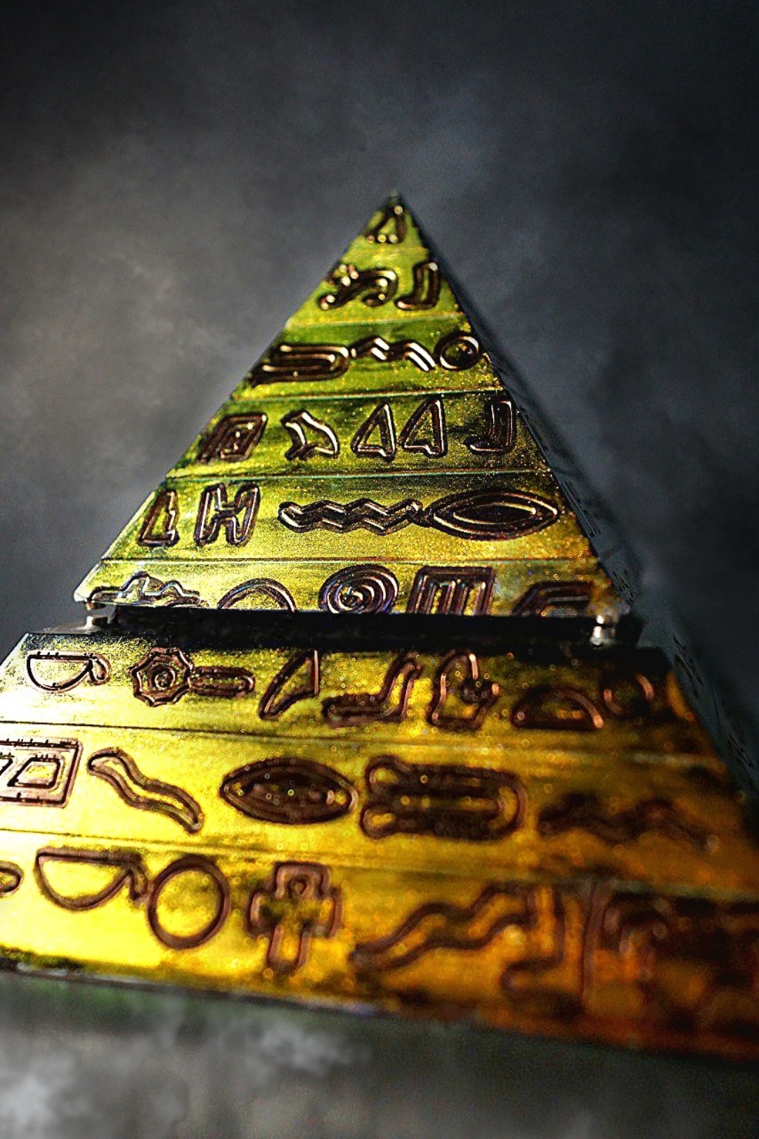 Pyramid of Ra Ashtray -2 - Image 2